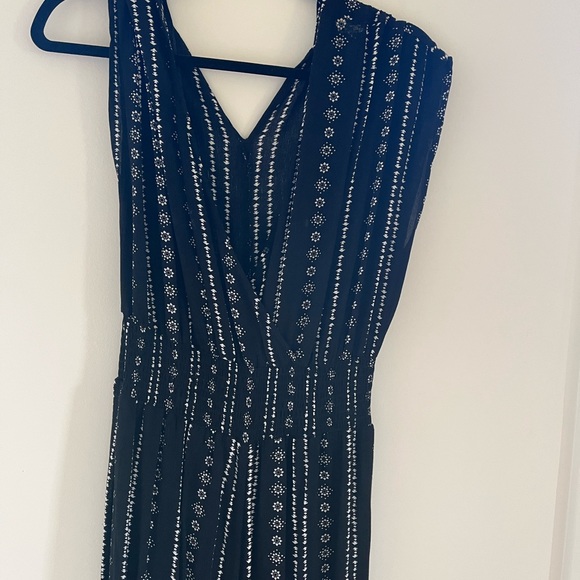 Black and white linen jumpsuit - Picture 3 of 3